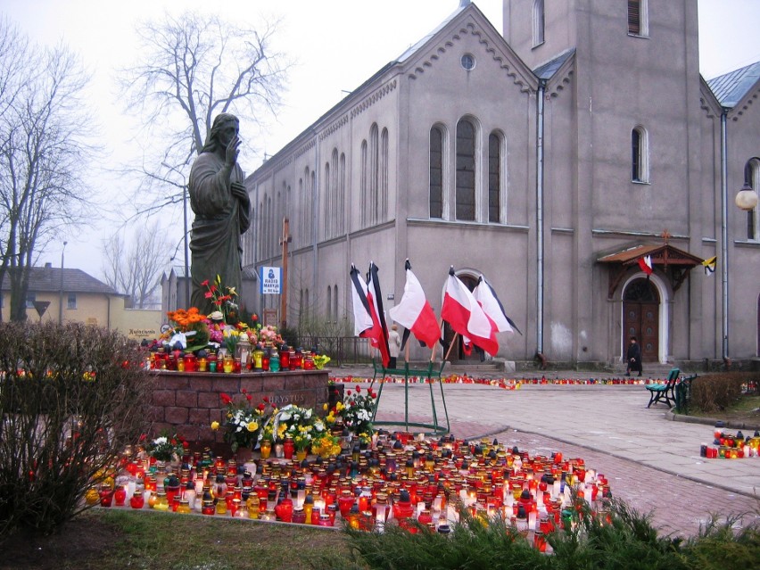 16 lat temu Bytów żegnał Jana Pawła II.