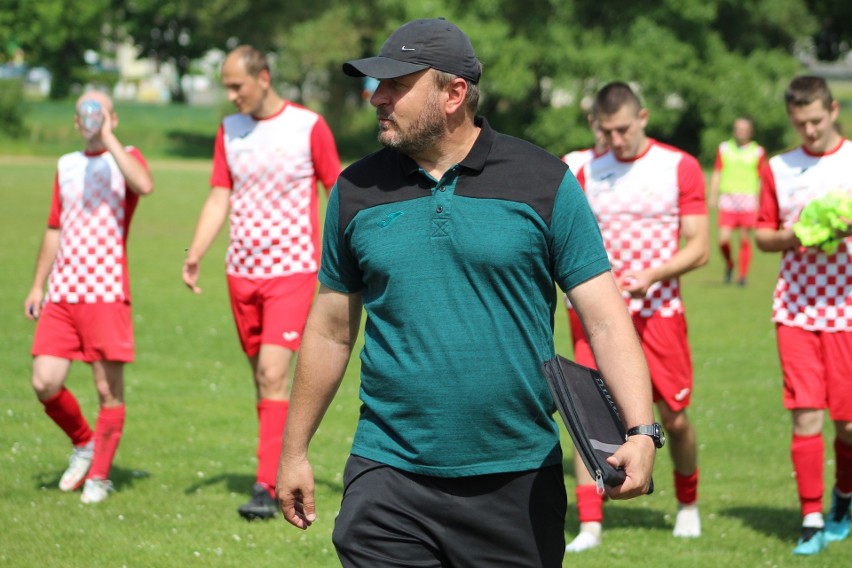 Bucovia Bukowa z pierwszą wygraną u siebie w tym roku. Zespół Jana Luzara pokonał Piasta Stopnica. Zobacz zdjęcia z meczu