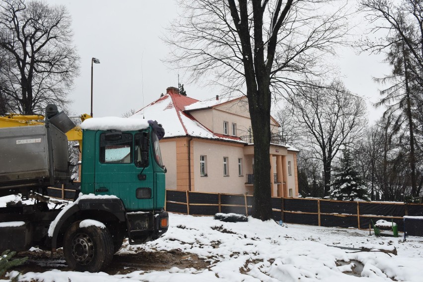 W Sygneczowie ruszyła budowa szkolnej hali sportowej....