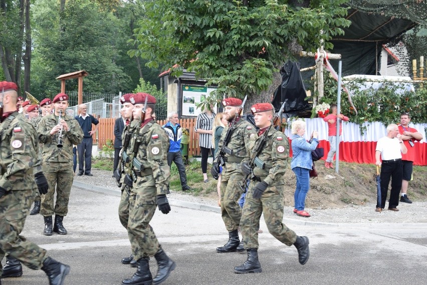 Wspomnienia z pacyfikacji Łaz. Poszli na tortury, ale nikt nie zdradził [ZDJĘCIA]