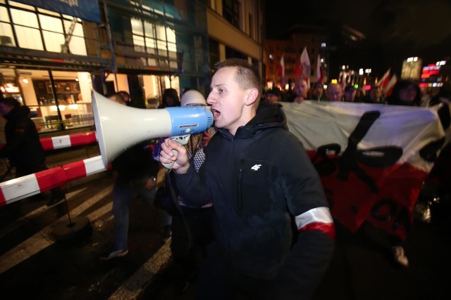 Jacek Międlar także rok temu szedł na czele Marszu Niepodległości 