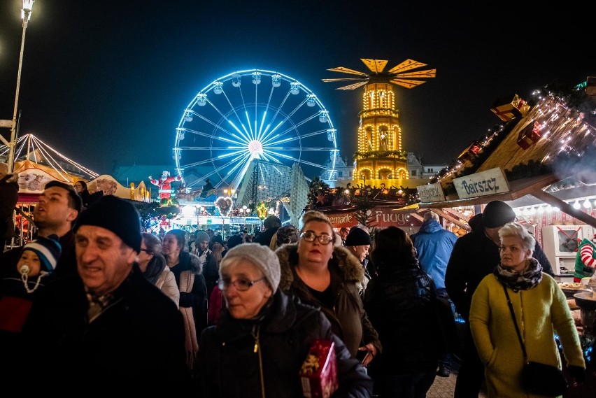 Jarmark Bożonarodzeniowy 2019 w Poznaniu kusi atrakcjami. Na...