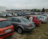 Druga autogiełda w Radomiu - tłumy oglądających (zdjęcia)