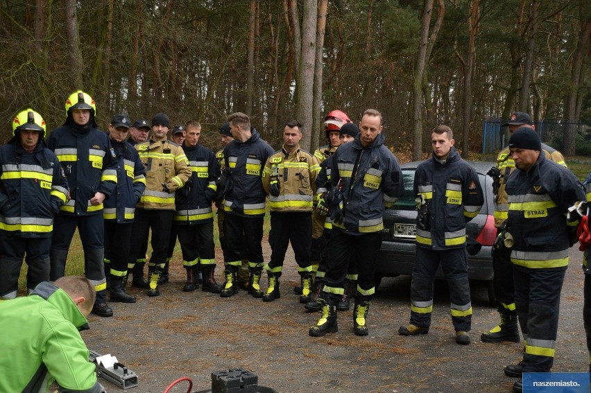 Strażacy z Włocławka i powiatu włocławskiego testowali sprzęt do ratownictwa technicznego [zdjęcia]