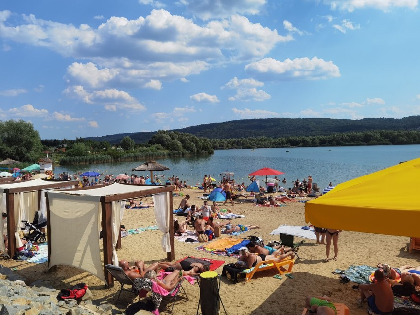 Przemyślanie chętnie korzystają z Plaży Ostrów. W tym miejscu można się ochłodzić w upalny dzień [ZDJĘCIA]