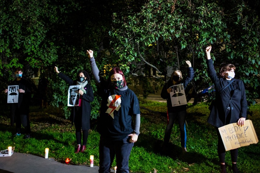 Protest przed krakowską siedzibą PiS