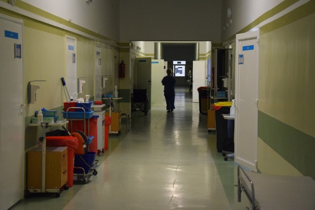 W szpitalu zakaźnym jest 220 łóżek i ani jednego pacjenta z koronawirusem.