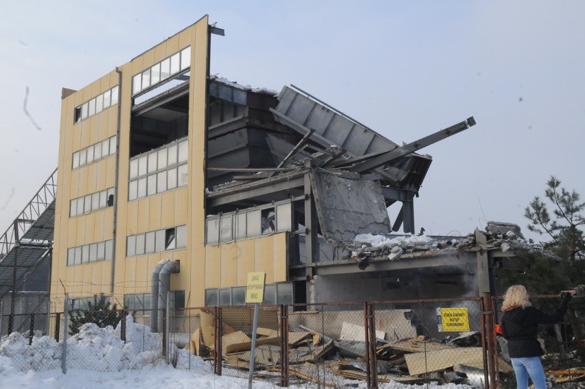 Styczeń 2010. Rozbiórka elektrociepłowni przy ul. Zacisze....