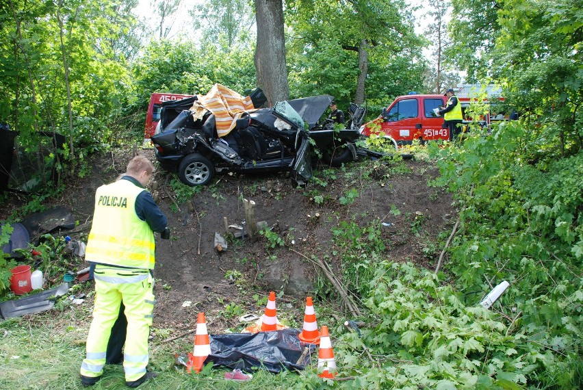 Przyczyną była prędkość? [GALERIA ZDJĘĆ]