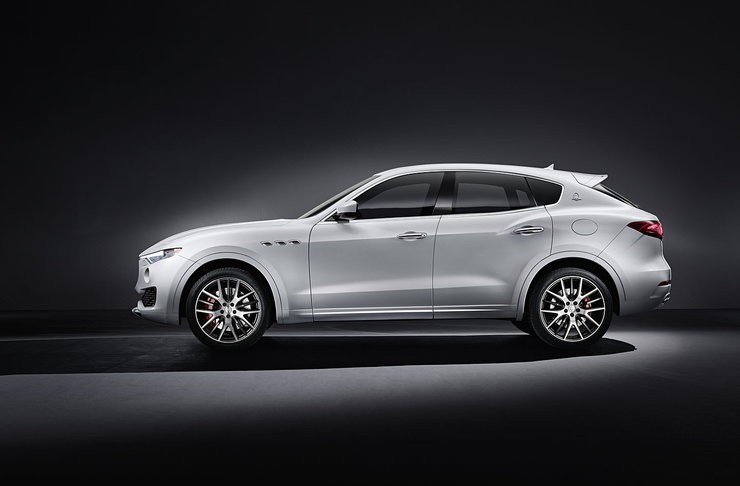 Maserati Levante ma do zaoferowania m.in. inteligentny napęd...