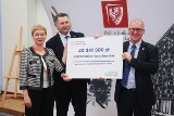 Minister Przemysław Czarnek we Wrocławiu. Przekazał pieniądze na podwyżki dla pracowników Politechniki Wrocławskiej