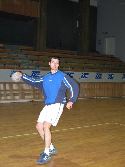 Z zespołem Gwardii trenuje rozgrywający Krzysztof Bort.
