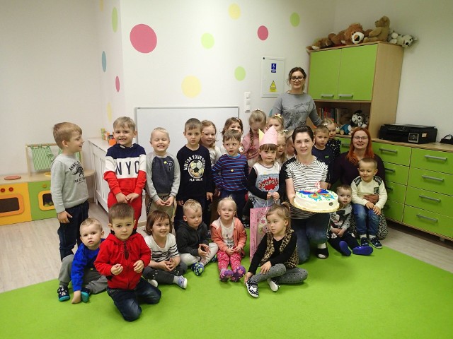 Do Przedszkola Roku „Kolorowa Stonoga” z Szydłowca uczęszcza 27 niezwykle miłych i sympatycznych dzieciaków.