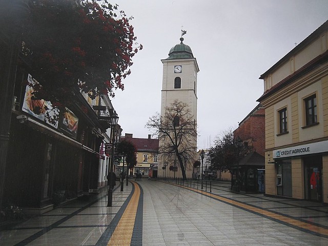 Według koncepcji krakowskich architektów, deptak w Rzeszowie ma być pokryty płytami granitowymi w trzech kolorach.