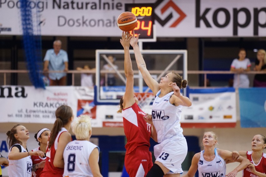 Wisła Can-Pack - Basket 90 Gdynia, mecz w Krakowie.