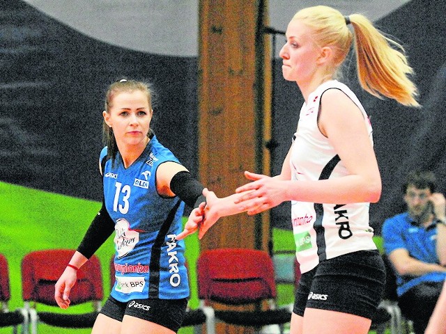 22-letnia Natalia Kurnikowska (z prawej) i libero Paulina Maj