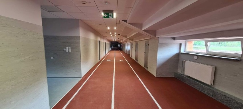 Białystok. Dobiega końca modernizacja pomieszczeń pod trybunami stadionu lekkoatletycznego BOSiR w Zwierzyńcu