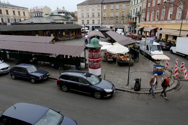 Wprowadzenie Strefy Czystego Transportu na Kazimierzu nie oznacza na razie wielkiej rewolucji i drastycznego zmniejszenia liczby aut z nieekologicznymi silnikami wjeżdżających do tej części Krakowa