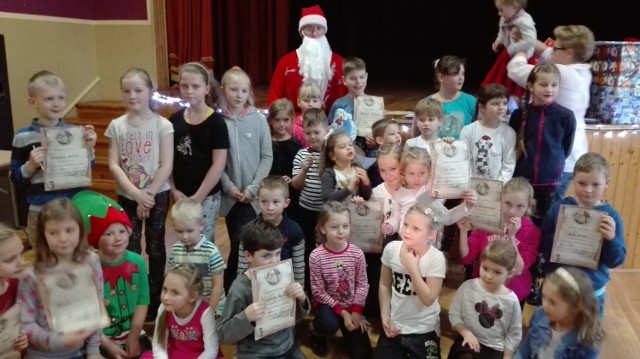 W niedzielę w Gminnym Ośrodku Kultury w Lubaniu było "Szkolenie na Elfa Świętego Mikołaja" . We wspólnej zabawie udział wzięło 75 dzieci z gminy.