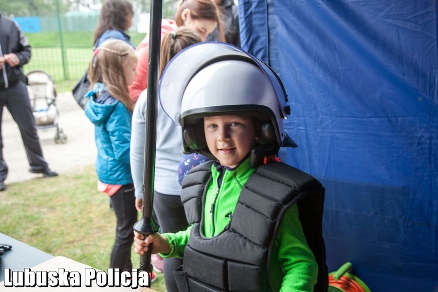 - W Żarach policjanci oraz sędziowie piłkarscy spotkali się...