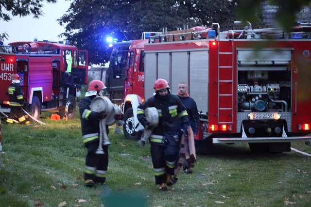 W sobotą po południu spalił się budynek gospodarczy w Przewłoce/zdjęcie poglądowe