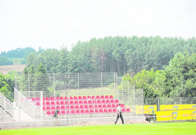 W tym roku bytowski stadion będzie miał nowe sztuczne oświetlenie oraz dodatkowo nowe trybuny.