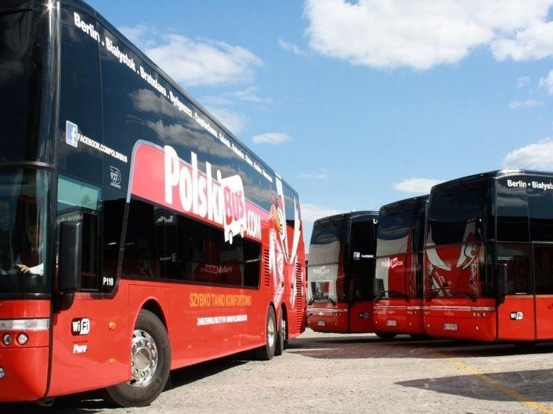 PolskiBus.com obsługuje aż 12 tras. Tym samym dociera do 19...