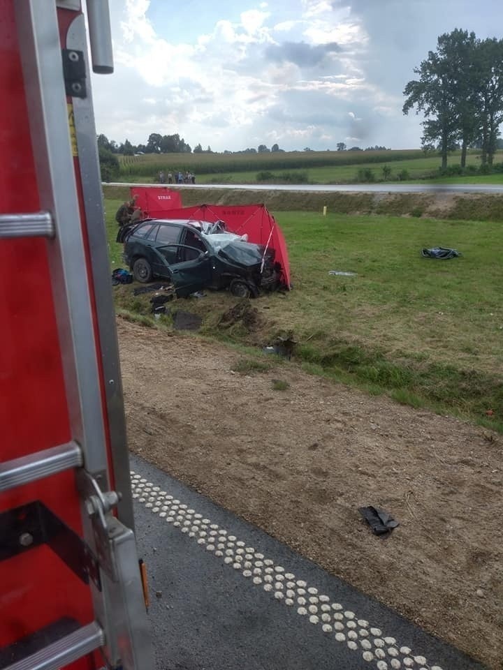 Tragiczny wypadek na trasie Dąbrowa Białostocka - Sokółka. Kobieta zginęła na miejscu