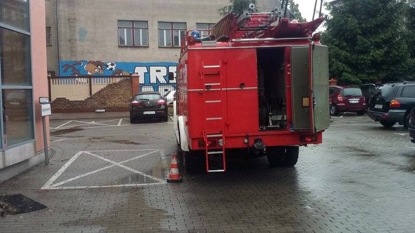 Strażacy z OSP Bogdaniec pomagali usuwać skutki ulewy, która...