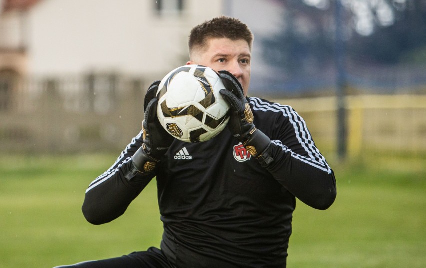 Wojciech Małecki, który bronił w Koronie Kielce w...