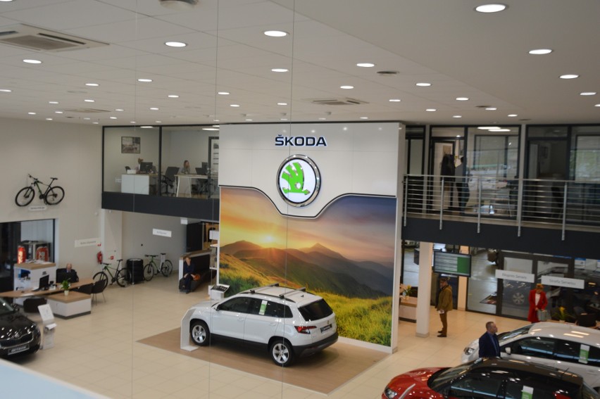 Jako jedyni w Polsce przez całą dobę naprawiają auta Škody i Volkswagen (ZDJĘCIA)