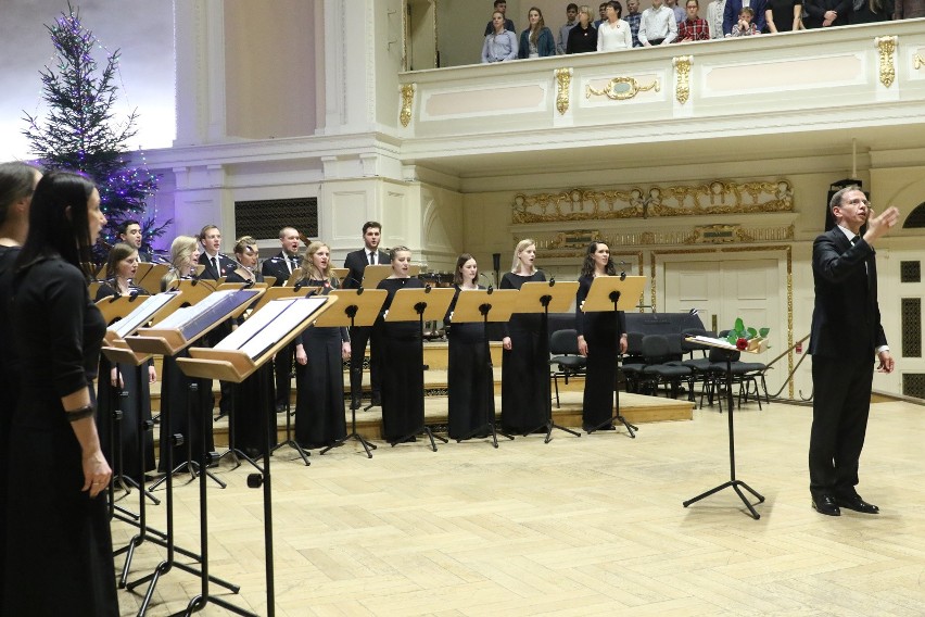 Pieśni powstańcze w nowych opracowaniach zaprezentował...