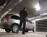 Zakaz zostawiania aut na gaz na podziemnych parkingach. Strażacy skontrolują parkingi w regionie słupskim