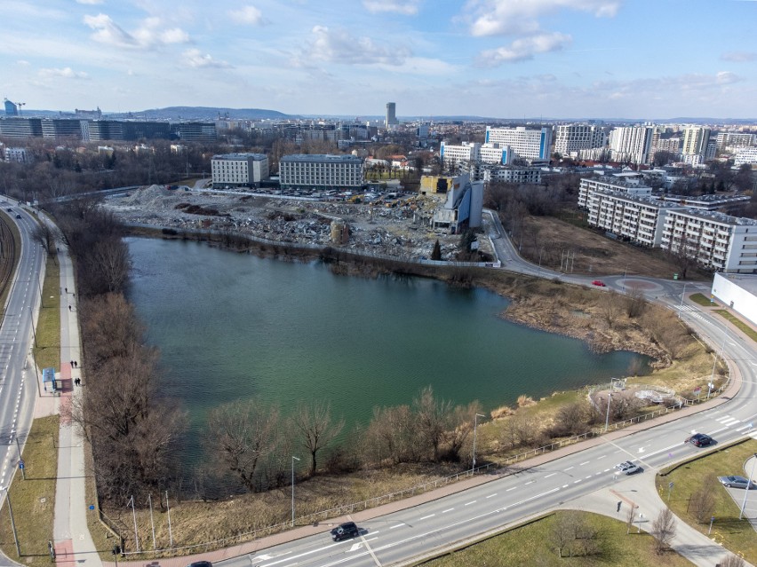 Kraków Plaza - nieczynny obiekt handlowo-usługowy w...