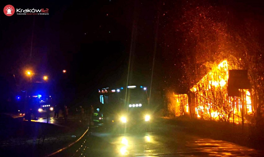 Pożar budynku gospodarczego w Zalasiu w gminie Krzeszowice....