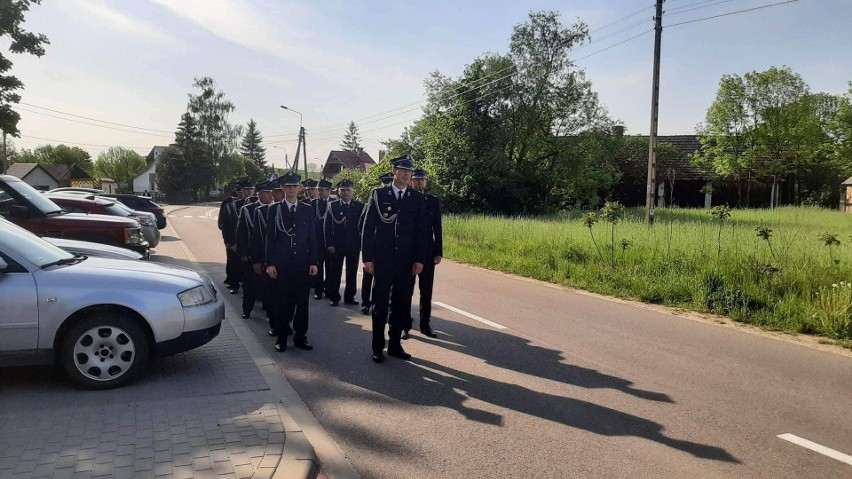 Niezwykła brama weselna na Podlasiu. Panna młoda musiała...