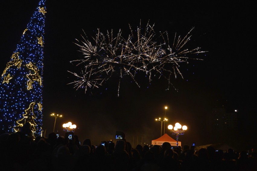 Sylwester 2017/2018 w Stalowej Woli. Witali Nowy Rok z Natalią Kukulską 