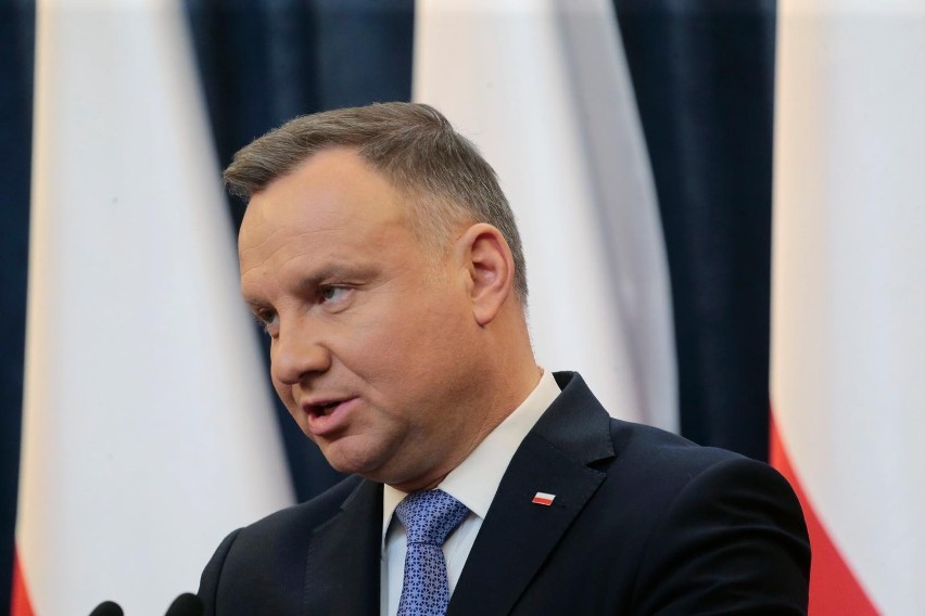 Ale prezydent Andrzej Duda złożył własną propozycję w tej...