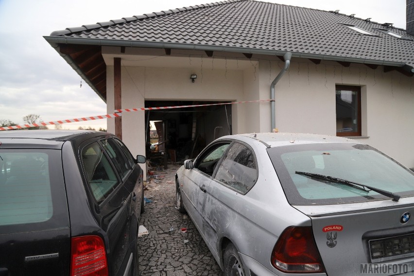 Eksplozja w Lędzinach. Policjanci ustalili, że 39-letnia ofiara wybuchu zbierała militaria. Śledztwo przejęła opolska prokuratura