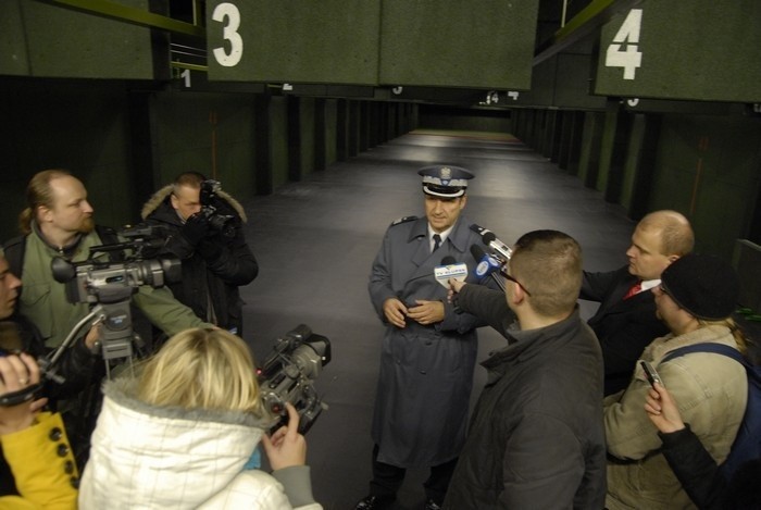 W slupskiej Szkole policji otwarto sale gimnastyczną i...