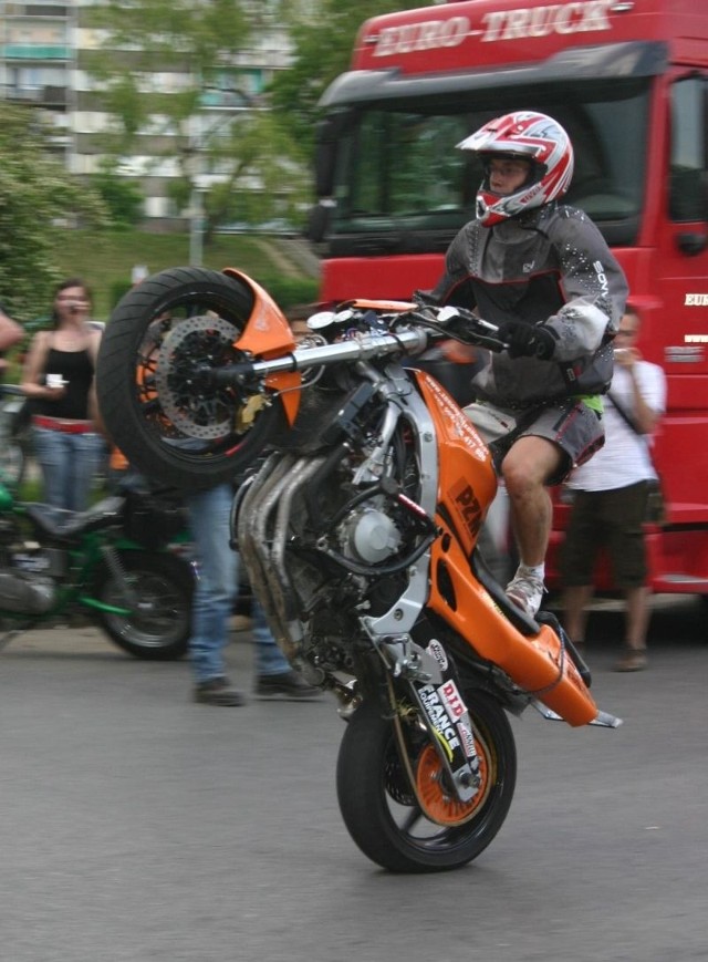 W sobotę na ulicy Tysiąclecia odbędzie się parada motocykli i pokazy jazdy ekstremalnej.