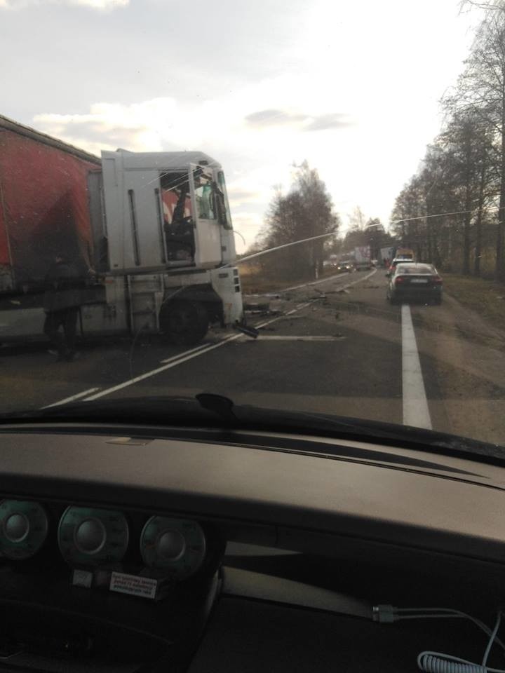 Wypadek w okolicach miejscowości Krasne Folwarczne