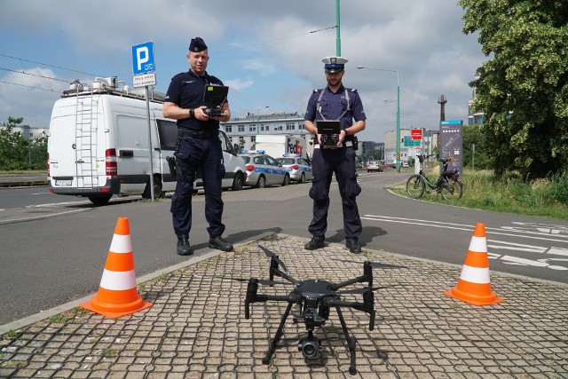 Przestrzeń powietrzną nad Hetmańską kontroluje policyjny dron