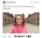 "Słitfocia" z Auschwitz wzburzyła internautów [ZDJĘCIE]