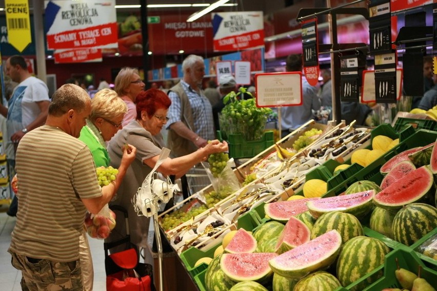 Tłum klientów podczas otwarcia Intermarche w Słupsku