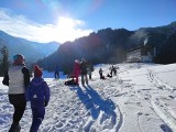 Ferie 2024. Zimowe wycieczki w Tatry z dziećmi. To możliwe. Zobaczcie łatwe i przyjemne szlaki w górach 