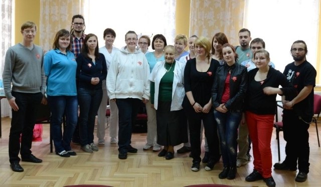 Tak było podczas akcji trzy lata temu. Dzisiaj wolontariusze organizują w Oleśnie kolejny Dzień Dawcy Szpiku Kostnego.