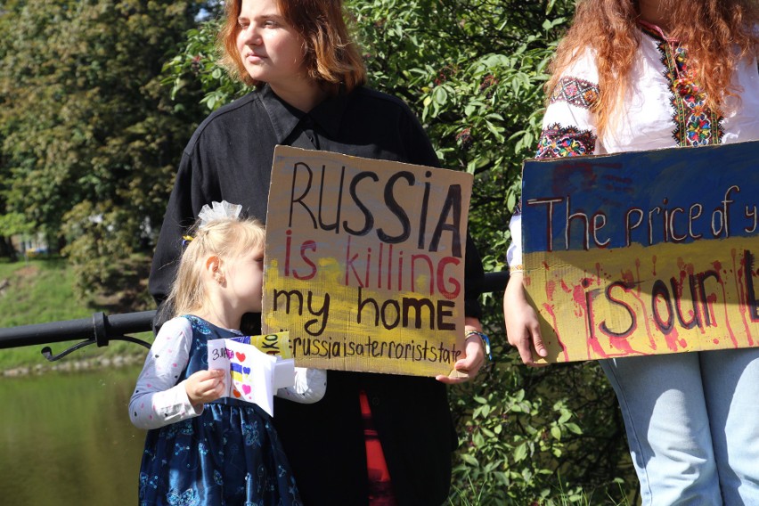 Rosjanie mieszkający we Wrocławiu protestowali pod...