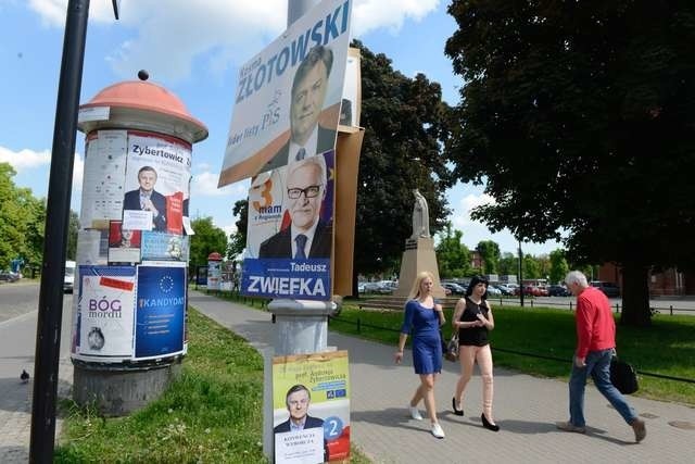 Zybertowicz, Złotowski, Zwiefka - plakaty wyborcze tych trzech kandydatów na „Z” można najczęściej spotkać w Toruniu