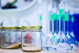 Niemiecki specjalista: przyczyną wybuchu pandemii koronawirusa był wypadek w laboratorium w Wuhan